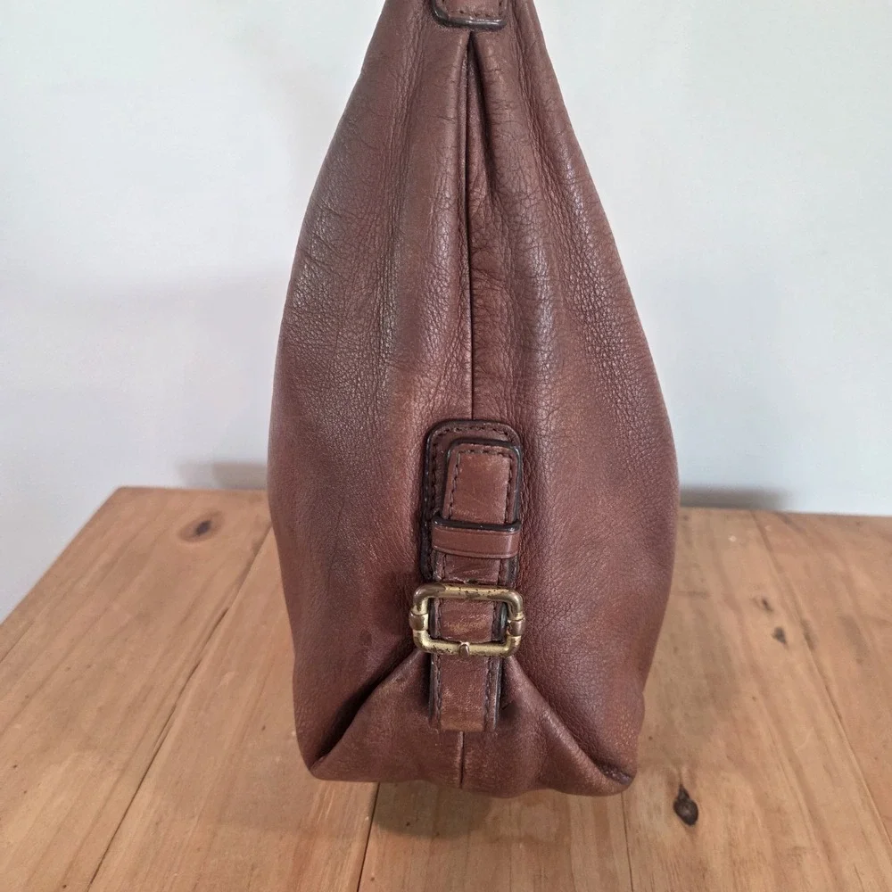 Coach Madison Phoebe Leather Hobo Shoulder Bag Brown Brass Hardware Style 19890